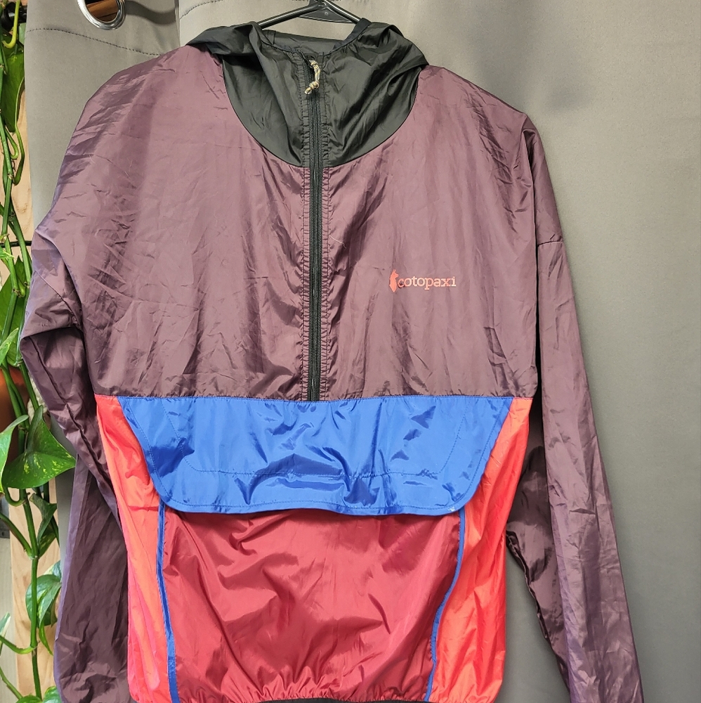 Cotopaxi Teca Half Zip Windbreaker